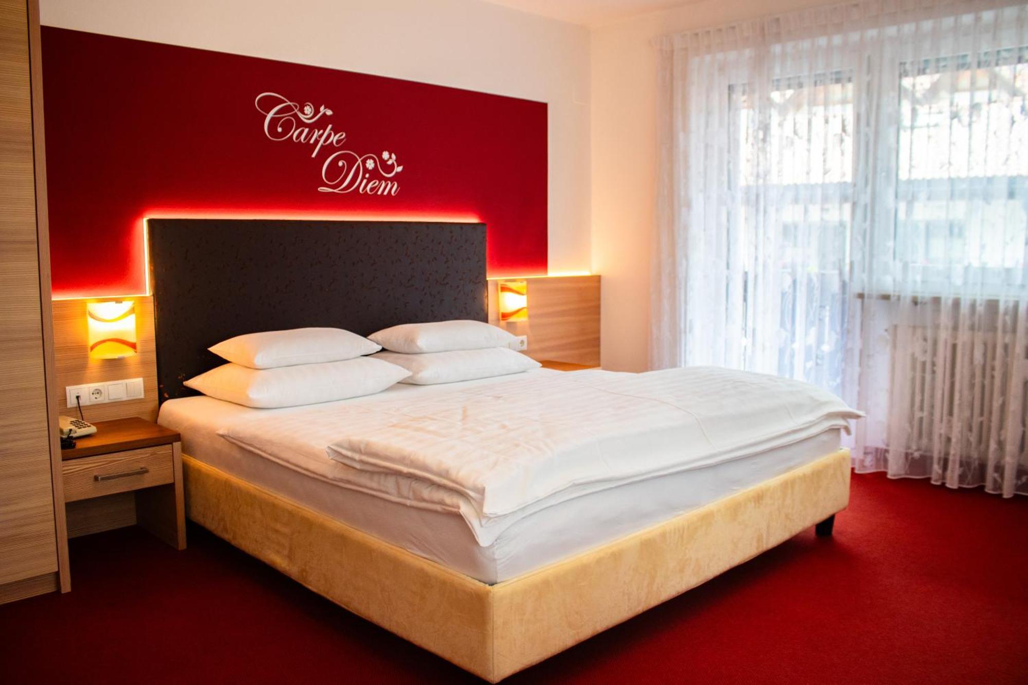 سان فالنتينو أللا موتا Garni Apparthotel St Valentin المظهر الخارجي الصورة